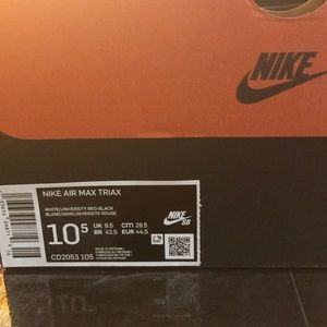 NIKE AIR MAX TRIAX